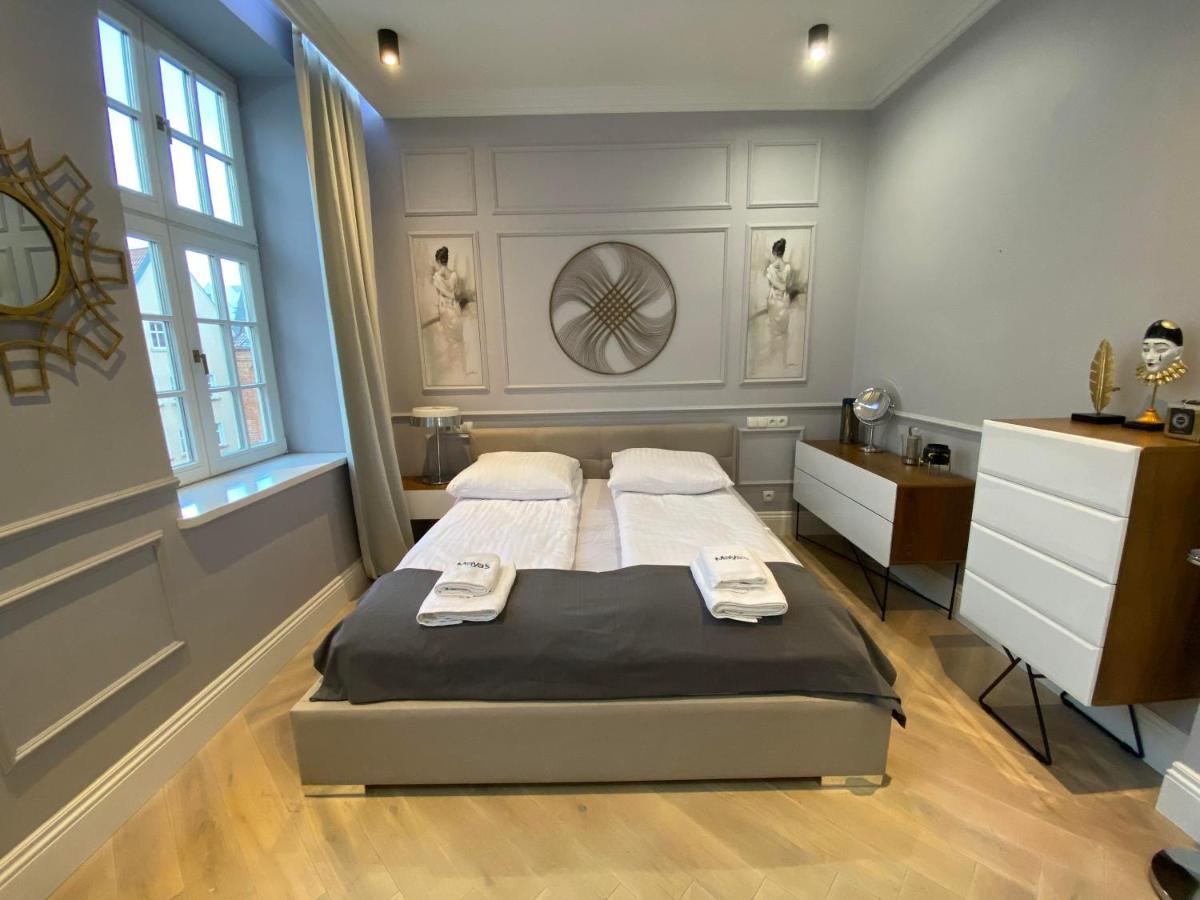 Maya'S Flats & Resorts 44 - 3 Rooms Apartment On Chlebnicka Street Gdansk Old Town ภายนอก รูปภาพ